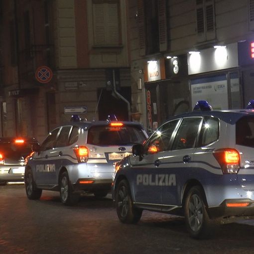Un immagine del blitz che, all'alba di oggi, ha portato agli arresti