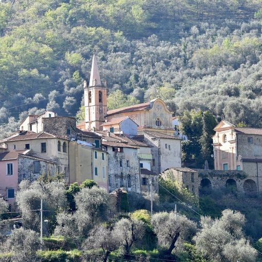 Liguria di Ponente: i borghi di Pietrabruna in festa
