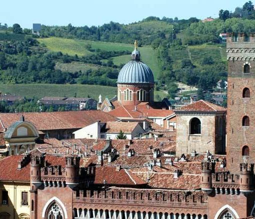 Flussi turistici nell’Astigiano: nel 2018 arrivi stabili, ma per un minor numero di notti