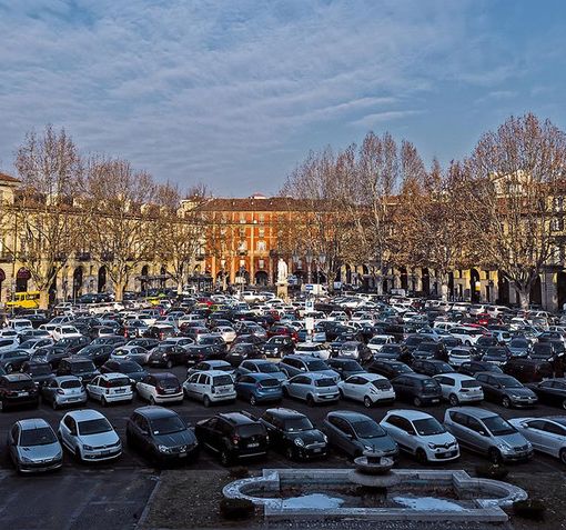 Angela Motta: &quot;Tunnel in corso Dante e piazza Alfieri senza platani col nuovo parcheggio?&quot;