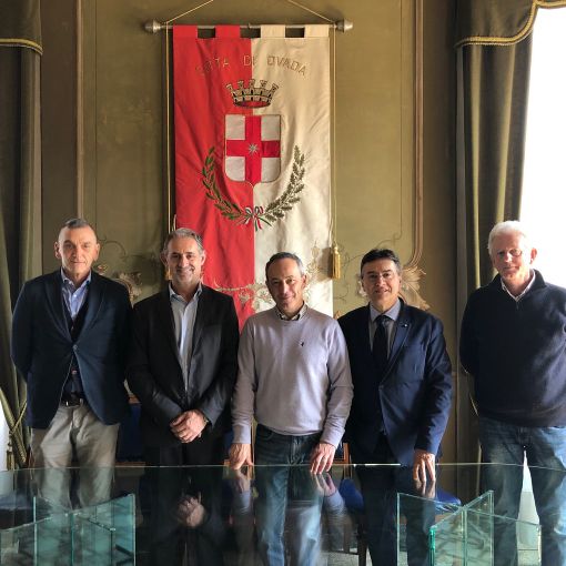 Nella foto, da sinistra: Mario Arosio, Gianfranco Comaschi, Paolo Lantero, Roberto Cerrato, Franco Paradivino