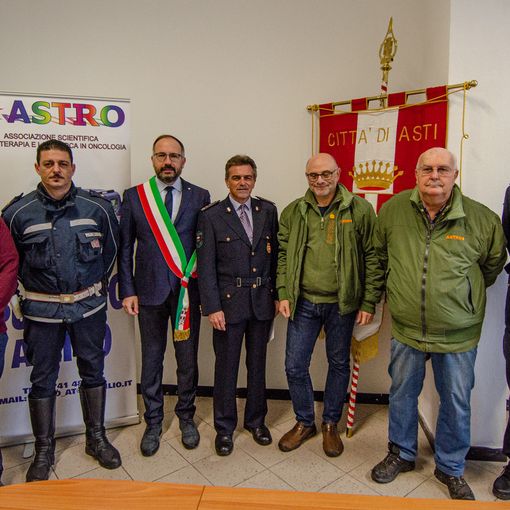 Consegnato all’ASTRO il ricavato della cena di beneficenza della Polizia Municipale