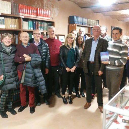 Castelnuovo Belbo, presentato in Biblioteca il libro “Scarpette e cioccolato”