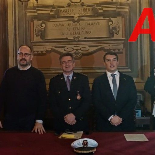 Il sindaco Maurizio Rasero, il comandante Riccardo Saracco e l'assessore Marco Bona