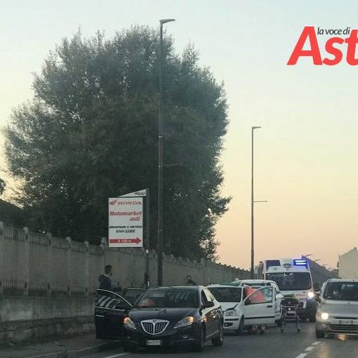 Code in tangenziale per incidente in corso Savona. Coinvolti tre veicoli