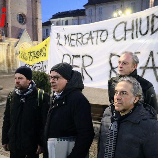 Alcuni ambulanti che fanno riferimento al GOIA: tra loro il presidente Giancarlo Nardozzi, Salvatore Nicastro e Andrea Percia (merfephoto)
