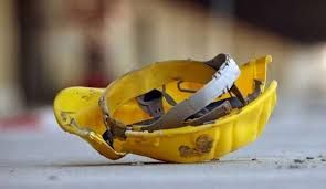 Incidente sul lavoro a Castagnole Monferrato. Casco a terra