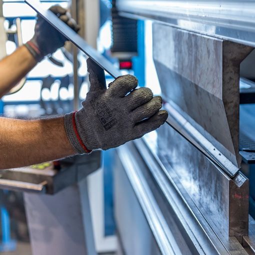 L'economia piemontese tira il freno, il saldo tra nuove imprese e chiusure segna un modesto incremento