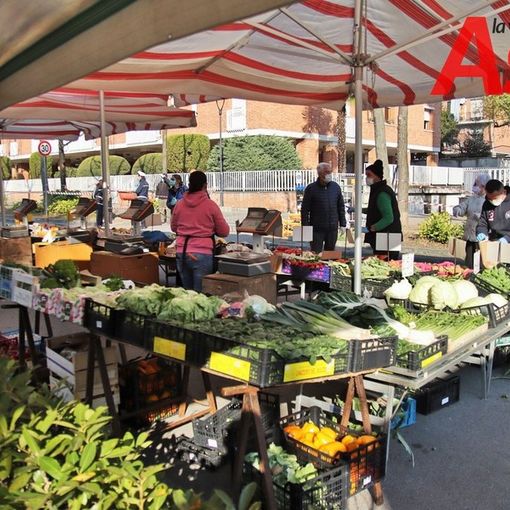 Covid, l'appello del Piemonte al Governo: &quot;Valutare ipotesi di estendere a tutte le categorie del commercio la vendita su area pubblica&quot;