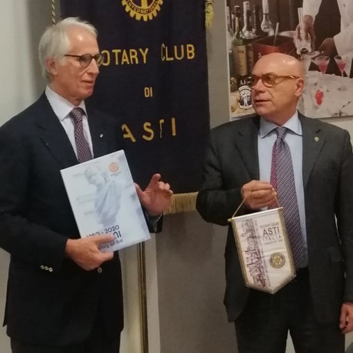 Giovanni Malagò con il presidente Rotary Club Asti Maurizio Mela