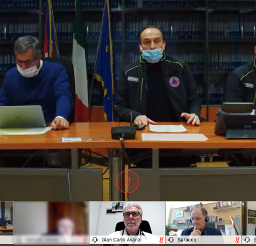 Mascherine, il Piemonte fa da sé: &quot;Il materiale prodotto e donato verrà certificato da Università e Politecnico&quot;