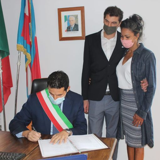 A Castelnuovo Belbo il matrimonio tra Tommaso e Adjia da Nizza di Francia