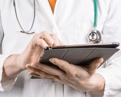 Oltre 800 i medici di famiglia piemontesi che hanno accettato di vaccinare i loro pazienti negli studi