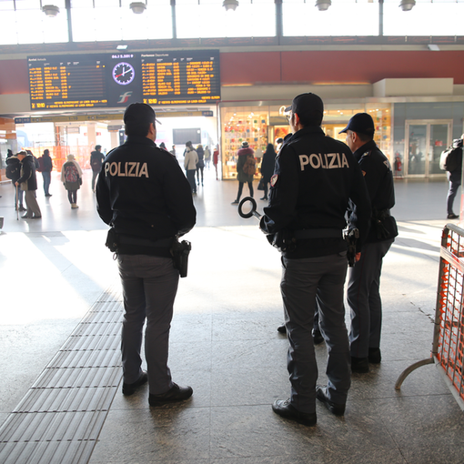 No Green Pass pronti a bloccare i treni in 55 stazioni: &quot;Se non ci fanno partire, non partirà nessuno&quot;