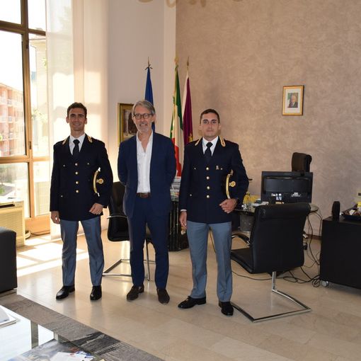 I nuovi commissari con il questore Salvo