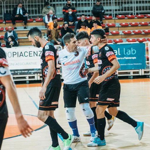 Per gli Orange amaro pareggio (3-3) in trasferta