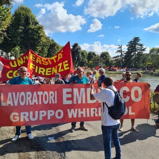 Manifestazione sindacale congiunta dei dipendenti Gkn e Embraco