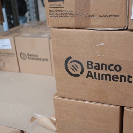 Sugli scaffali del Banco Alimentare non c’è più cibo per i bisognosi