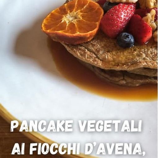 Oggi prepariamo i pancake vegetali per una colazione sana e nutriente (VIDEO)
