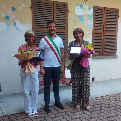Due storiche figure della scuola paritaria di San Damiano vanno in pensione. Il riconoscimento dell'Amministrazione comunale
