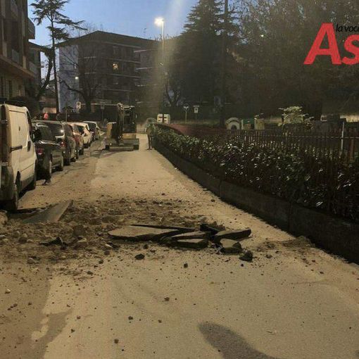 Asti: momenti di tensione in via Sant'Anna, in seguito a una forte esplosione