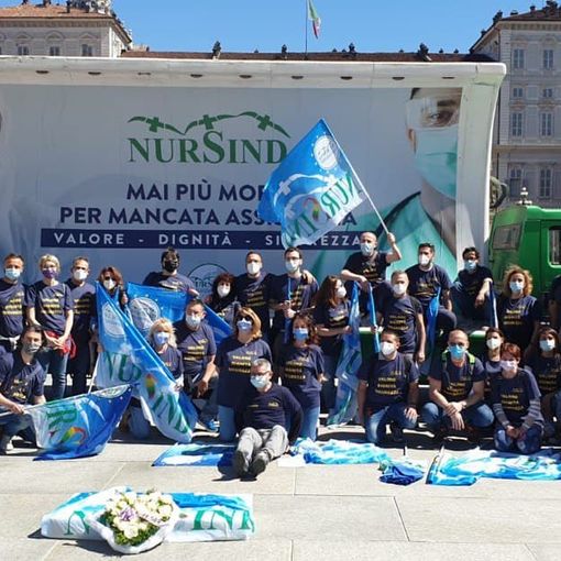 Immagini della protesta degli infermieri aderenti al Nursind Piemonte