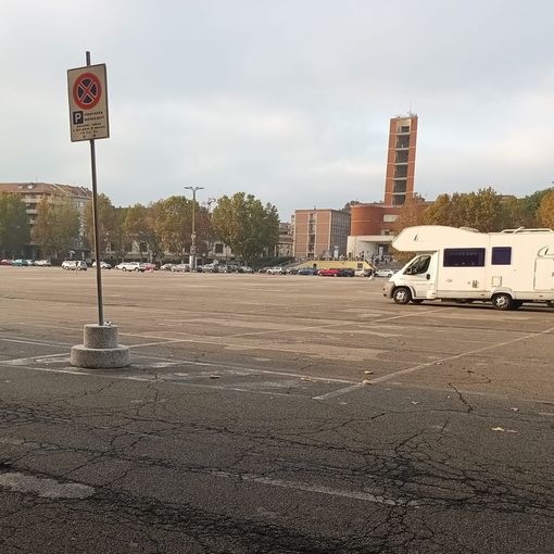 Parcheggi blu a pagamento in piazza del Palio: le riflessioni di AstiOltre: &quot;Non c'è una strategia&quot;
