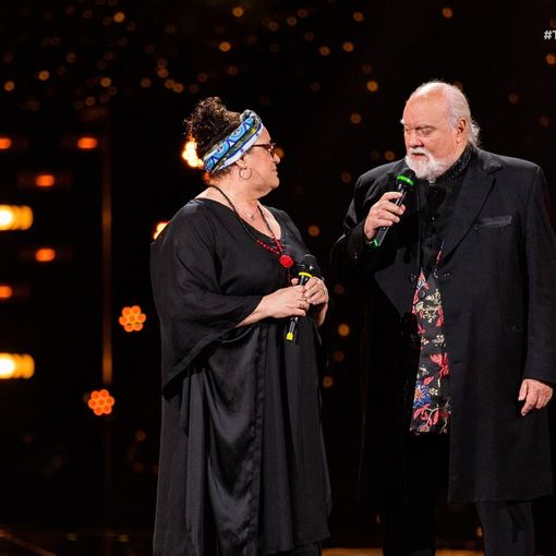 Piero Cotto con Beatrice Pasquali a &quot;The Voice Senior&quot; incanta con &quot;Grazie perchè&quot;
