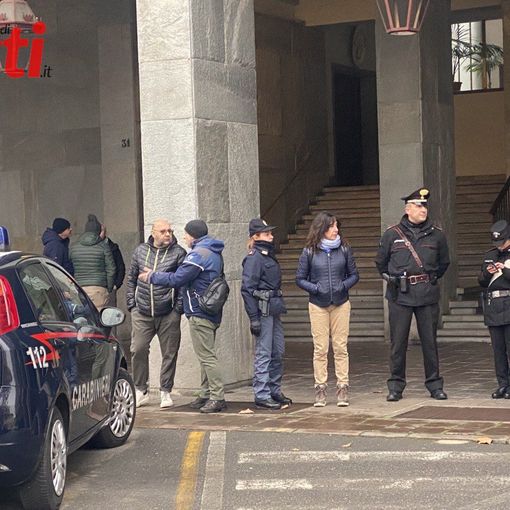 Nuova manifestazione degli ambulanti del GOIA contro lo spostamento del mercato delle piazze Alfieri e Libertà [VIDEOINTERVISTA]