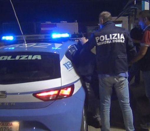 Traffico di esseri umani: fermati 25 stranieri dalla polizia di Catania