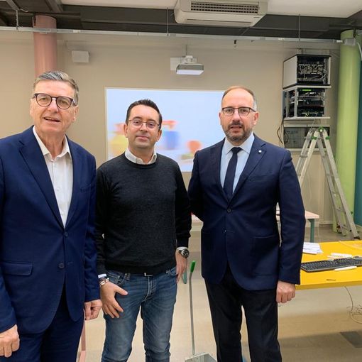 Il presidente Mario Sacco e il sindaco Rasero con il tecnico