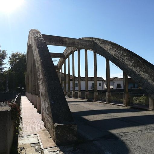 Prove di carico sul ponte di Incisa Scapaccino, lungo la provinciale 46