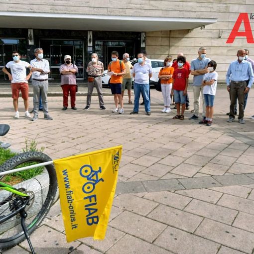 Tappa alla stazione di Asti per il comitato che chiede il ripristino della ferrovia