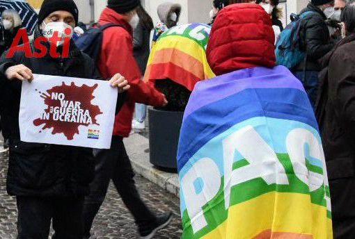 Presidio sotto la pioggia per i diritti civili. &quot;Italia e Europa devono ripudiare le guerre&quot;