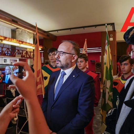 Il sindaco Rasero all'arrivo in conferenza stampa a Torino
