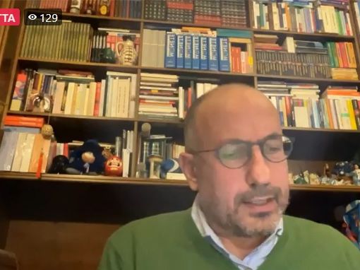 Gli auguri del sindaco Rasero e la diretta di fine anno: 35 milioni del Pnrr, sicurezza e nuove palestre [VIDEO]