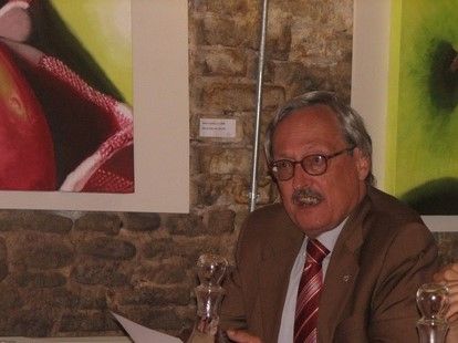Il prof. Renato Bordone