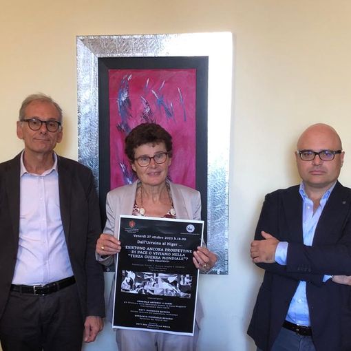 Il presidente dell'Erca Teresio Alberto, l'assessore alla Cultura di Nizza Monferrato Ausilia Quaglia e l'avvocato Giacomo Massimelli