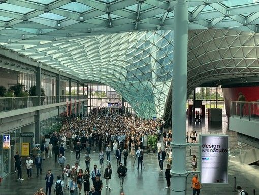 Il Salone del Mobile di Milano torna ed è subito folla: &quot;Coraggio, tenacia e investimenti