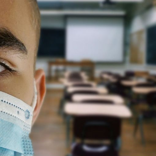 Scuola e Covid: anche il Coordinamento Nazionale Docenti della disciplina dei Diritti Umani chiede nuove misure di contenimento