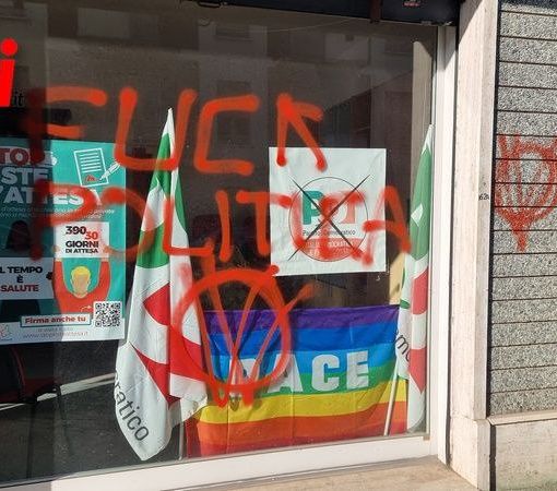 Dopo gli atti vandalici, anche un attacco social al Partito Democratico di Asti