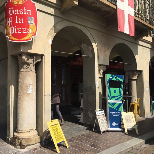 La nostra selfie machine cambia location e vi aspetta fino a lunedì