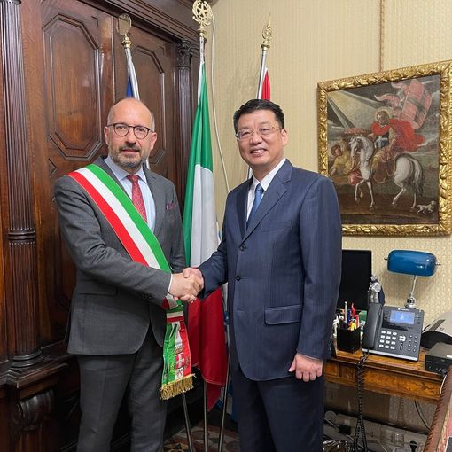 In Comune ad Asti ricevuto il console generale della Repubblica Popolare Cinese a Milano