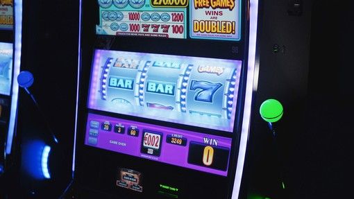 Gioco d'azzardo, le slot potrebbero tornare nei bar. Rossi-Sarno (Pd) e Grimaldi (Leu): &quot;Sarebbe gravissimo, riscriviamo la legge&quot;