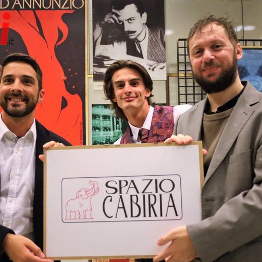 L'inaugurazione dello spazio con l'assessore Candelaresi, Alessandro Guarino e Gregorio Furnari (MerfePhoto)