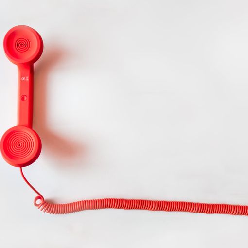 &quot;Noi ci siamo&quot;: ad Asti uno sportello di ascolto telefonico gratuito per superare le difficoltà del post Covid