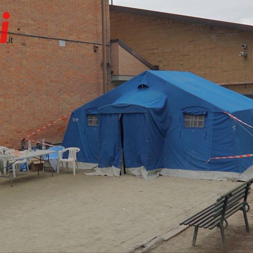 La tenda allestita alla Torretta (MerfePhoto)