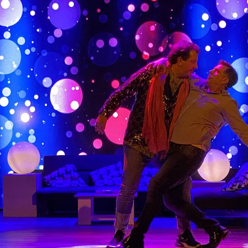 Un'immagine di scena tratta da &quot;L'uomo ideale&quot;