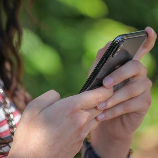 Ad Asti un corso per l'utilizzo dello smartphone rivolto a persone con disabilità visiva