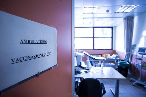 Cirio: &quot;Ho chiesto di anticipare vaccino anti Covid al personale scolastico&quot;